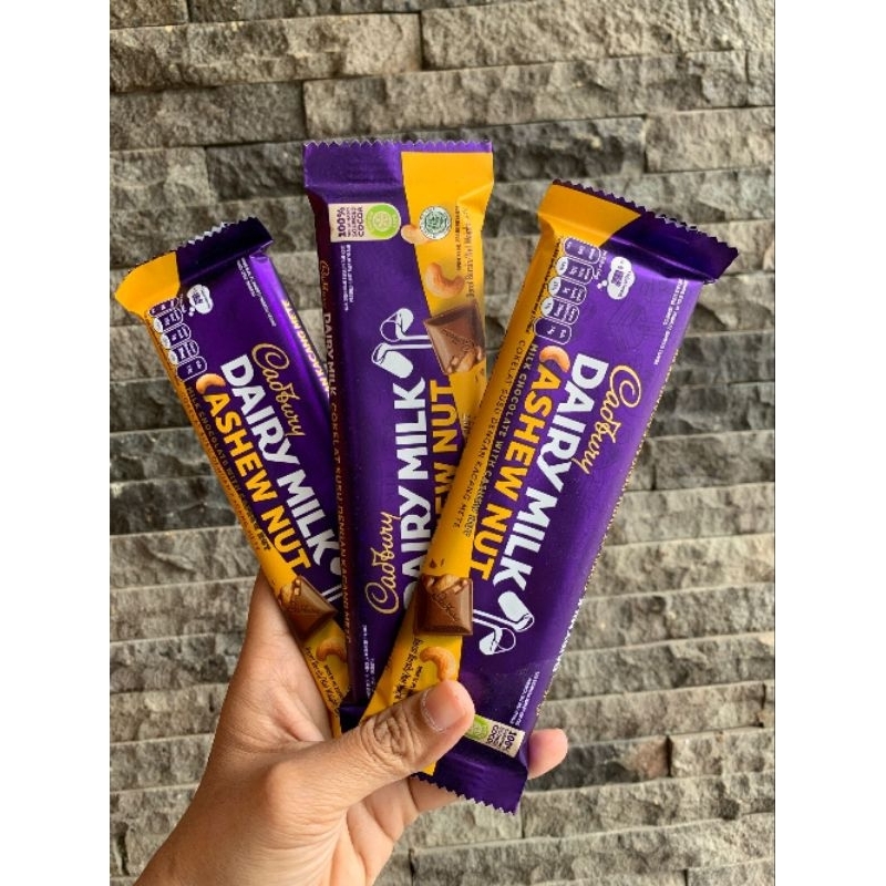 

coklat dairy milk gratis bros cantik khusus bulan ini
