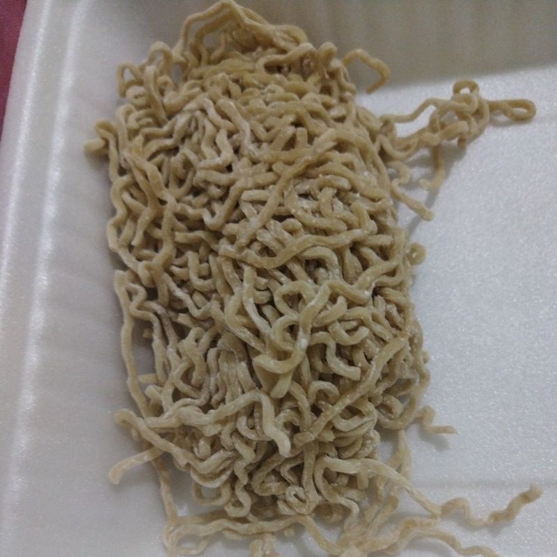 

Mie Pangsit varian mie Kasar