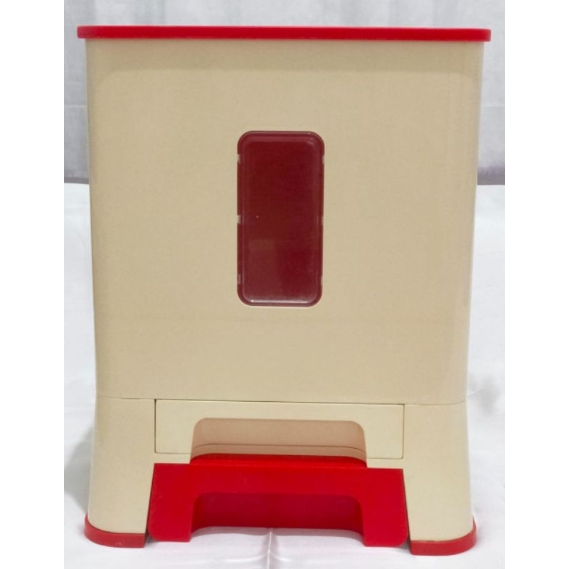 Preloved Tupperware Rice Dispenser Red / Tempat Beras Merah