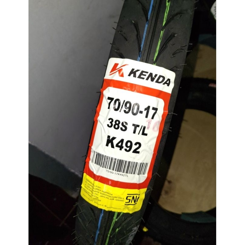 Kenda Ban Luar Tubeless 70/90-17 K492