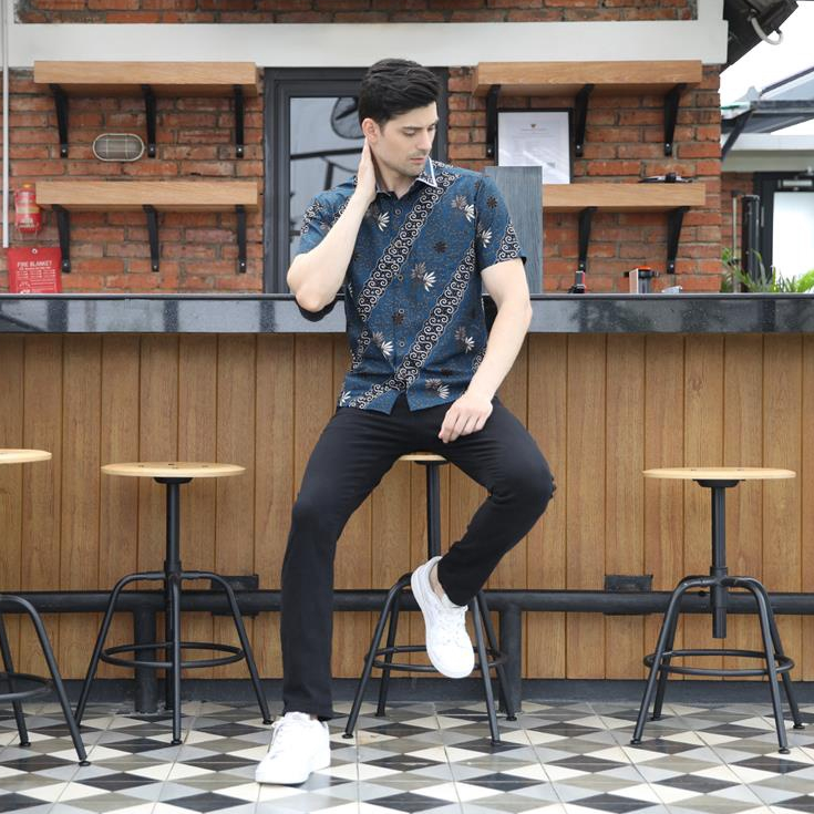 LUIGI RICCIO Kemeja Batik Pria Premium Dewasa Sampai 5XL Casual Kerja Kantor New Arrival