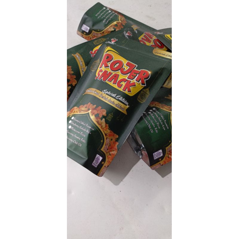 

Basreng Chili Oil Pedas Nampol 122g – Rojer Snack Spesial Edition