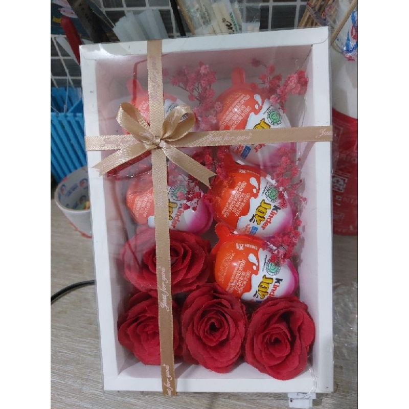 

HAMPERS BOX KINDERJOY