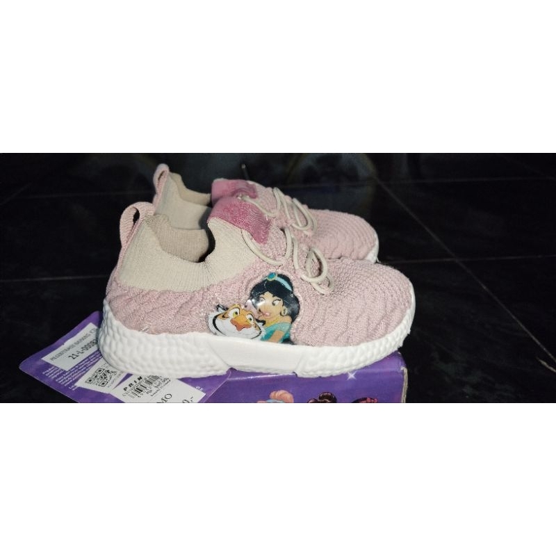 PRELOVED SEPATU ZANDILAC ANAK DISNEY PRINCESS JASMINE