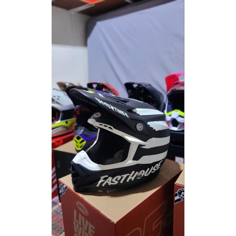 Helm Bell Moto 9 Signia Fasthouse