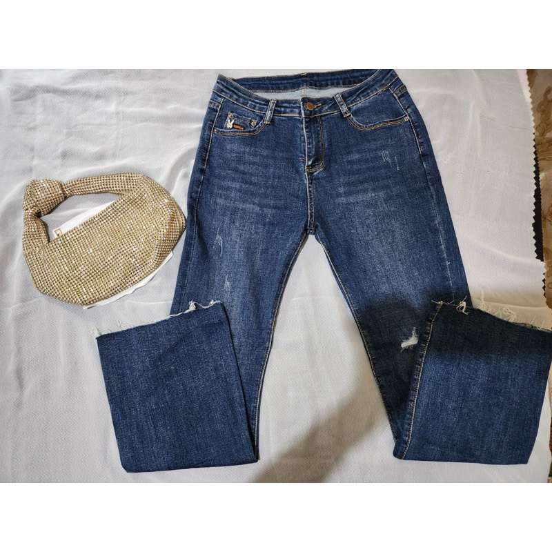 FLARE JEANS LOKAL