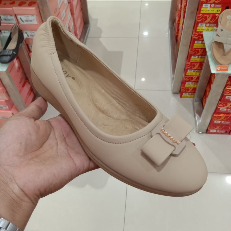 GENNY SEPATU SLIP ON CASUAL WANITA ORIGINAL