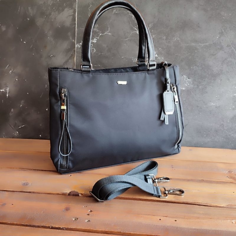 Celine tas selempang wanita nilon
