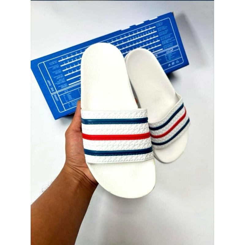 Sandal Slop Pria Adidas Putih Garis Tripel Adilette Terbaru