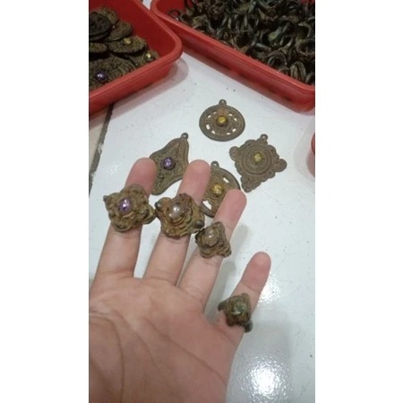 Antik Indonesia - Cincin Kerajaan Majapahit Bahan Perunggu - Trpd Tkra