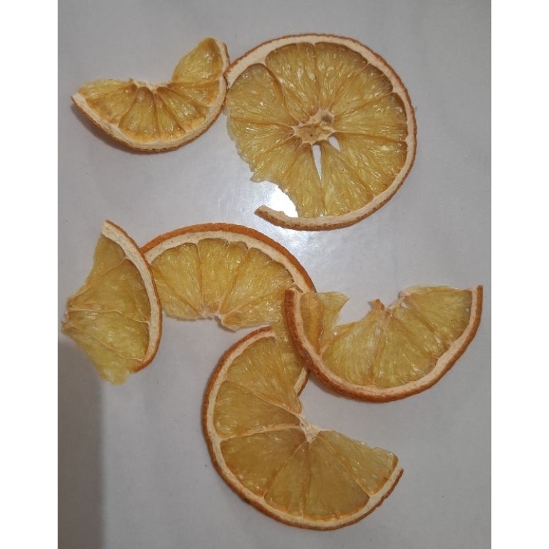

Imperfect Dried Orange Jeruk Kering Sliced Orange Edible Dapat Dimakan Patahan Hiasan Makanan Minuman Kue Birthday Cake Cupcake Drink