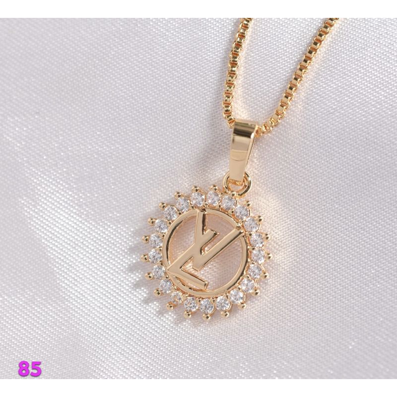 Set kalung + liontin  LV mata titanium fashion wanita