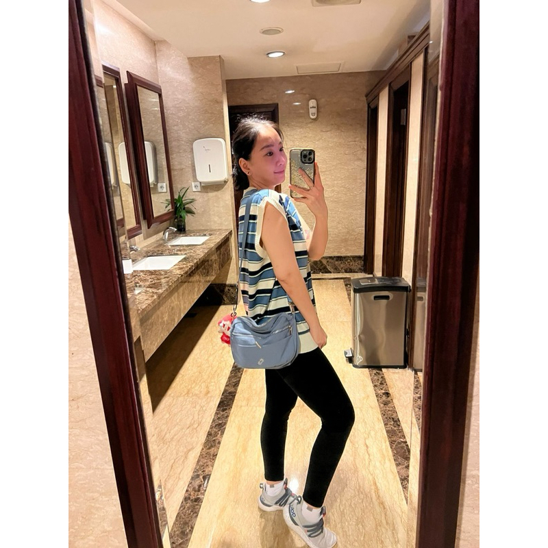 preloved paper bunny the cruise crossbody