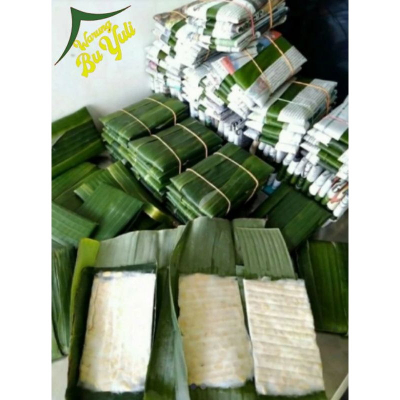 

TEMPE MENDOAN MENTAH DAUN PISANG FRESH 5 QTY