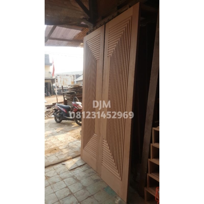 piintu kayu kamper