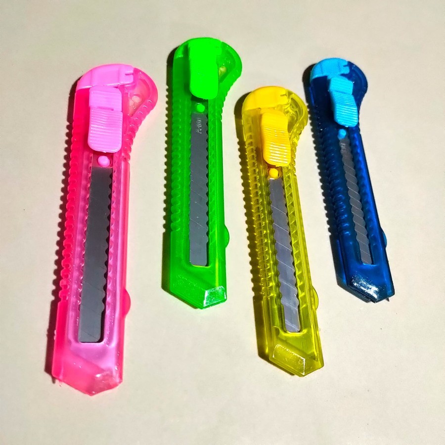

Cutter Pisau Cutter besar Cuter Knife