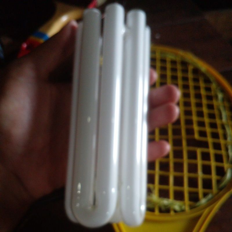 kaca lampu lhe 4u panjang triband baru . cahaya putih terang. efisien. Gratis packing kayu & buble w