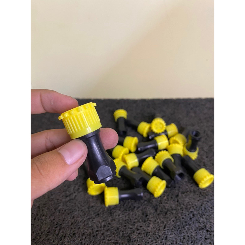 NOZZLE PLASTIK 4 LUBANG LURUS FAUCET(nosel atau nozzle sprayer  4 lubang)