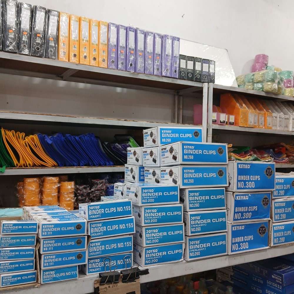 

Binder Clips merk JOYKO Penjepit Kertas Klip Binder berbagai varian ukuran
