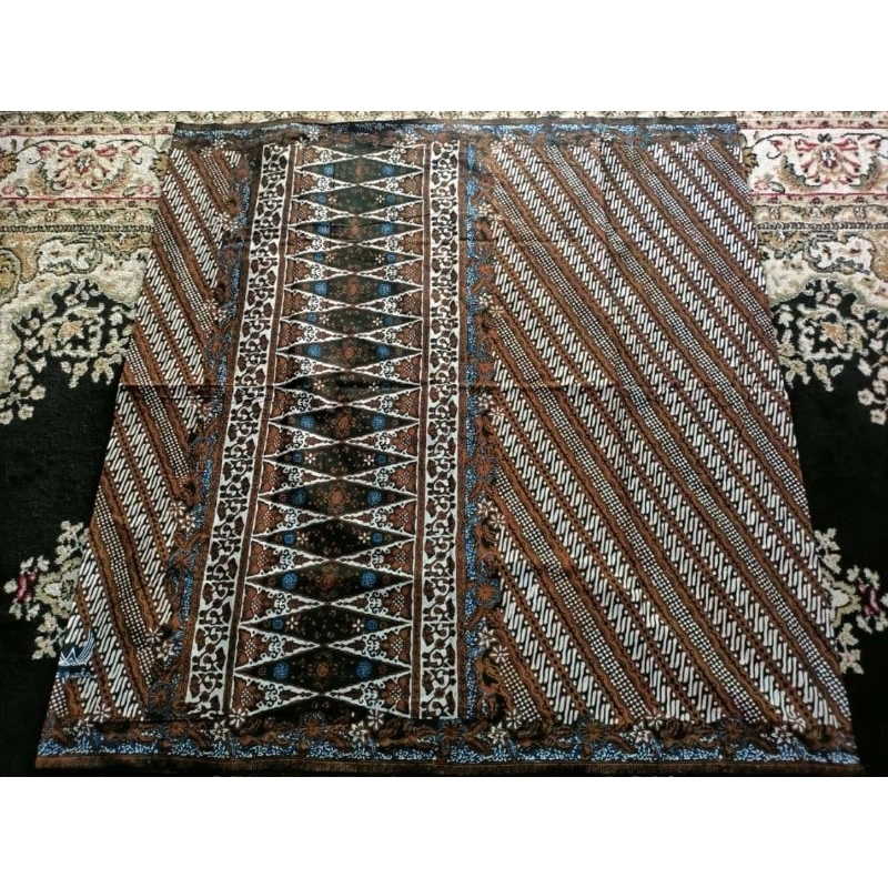SARUNG LAR GURDA | SARUNG BATIK LAR GURDA | SARUNG KANG SANTRI | SARUNG BATIK MOTIF |  SARUNG SANTRI