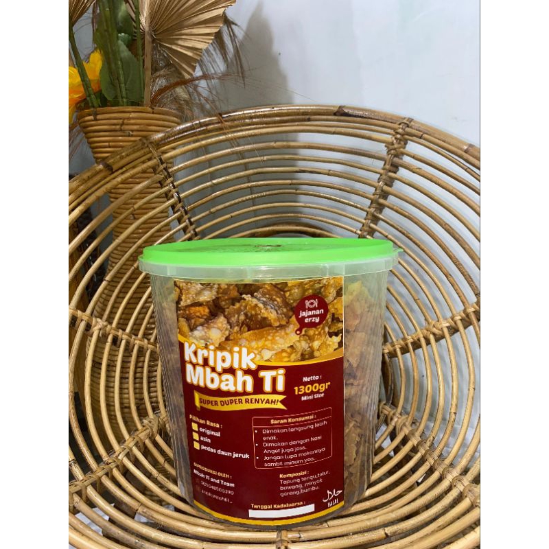 

KRIPIK MBAH TII SIZE JUMBO XL (10L) PEDAS DAUN JERUK