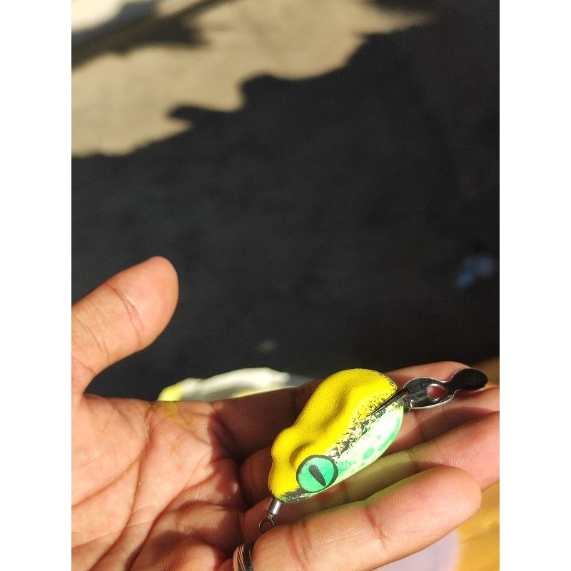 Soft Frog Blade berisik