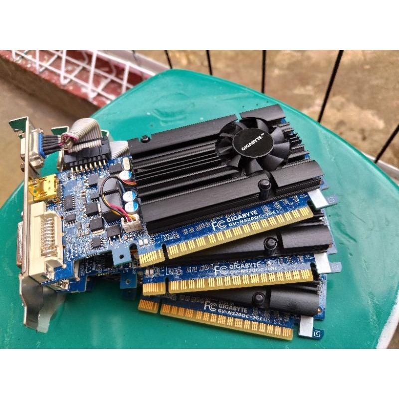 vga gt 520 1gb ddr3 ✓ gigabyte mulus