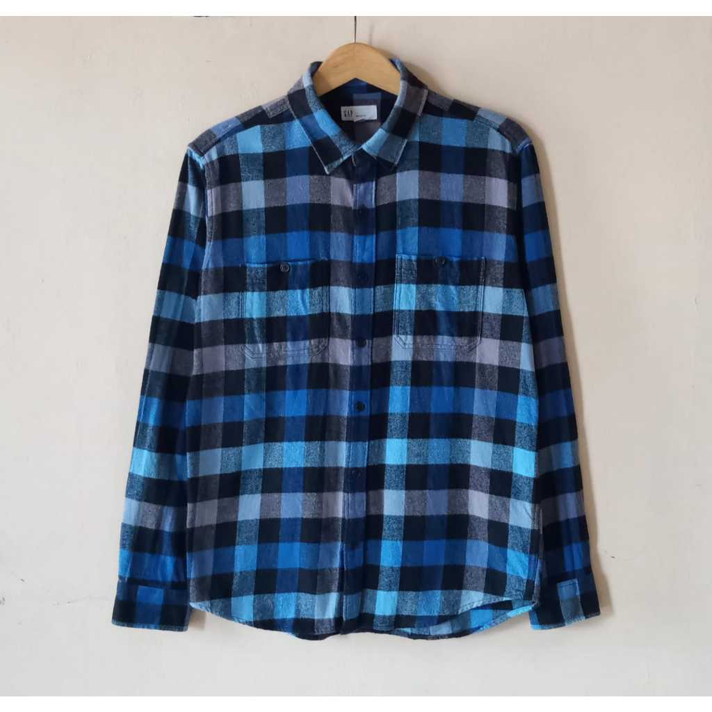 kemeja flanel gap second kemeja gap