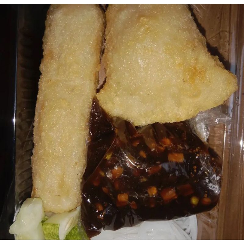 

Pempek Lenjer & Kapal Selam Kecil