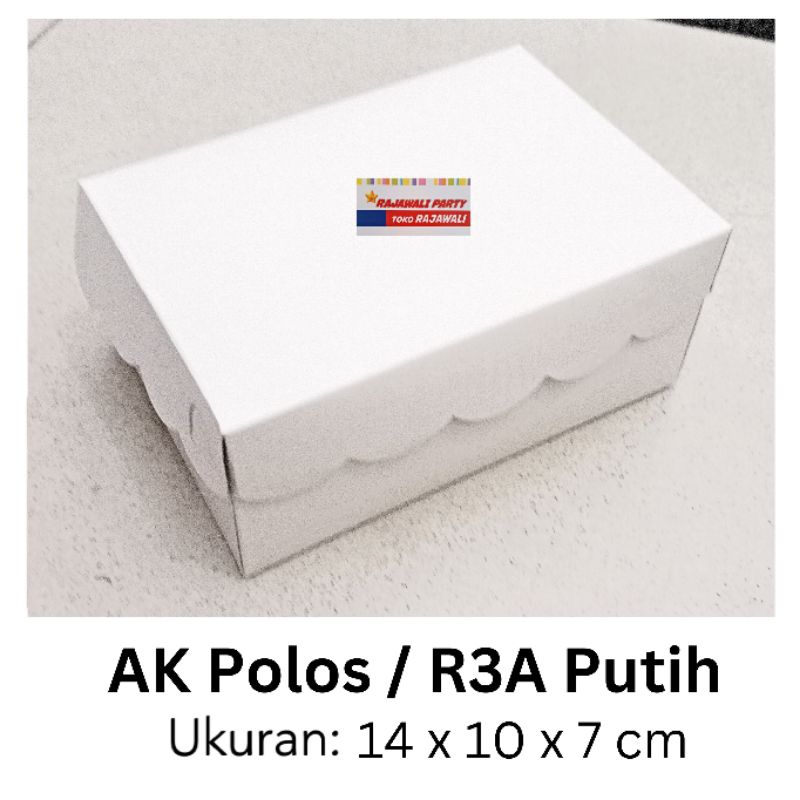 

Dus R3A Putih 310gr/Dus Putih 14x10x7cm/Dus Kue Putih/Dus Snack Hajatan/Kardus Kue isi 3 Putih