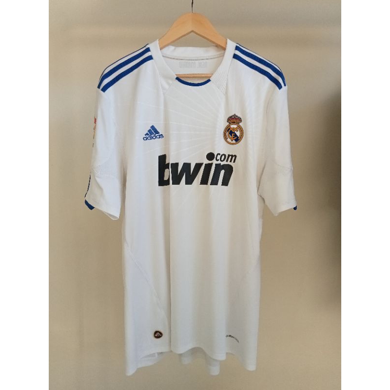 Jersey RM home 2010 Ozil (XL) original baju bola asli rare langka vintage lawas shirt NNS patch LFP 