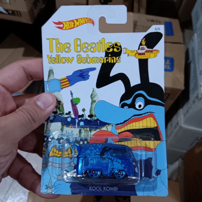 HOT WHEELS KOOL KOMBI BIRU THE BEATLES