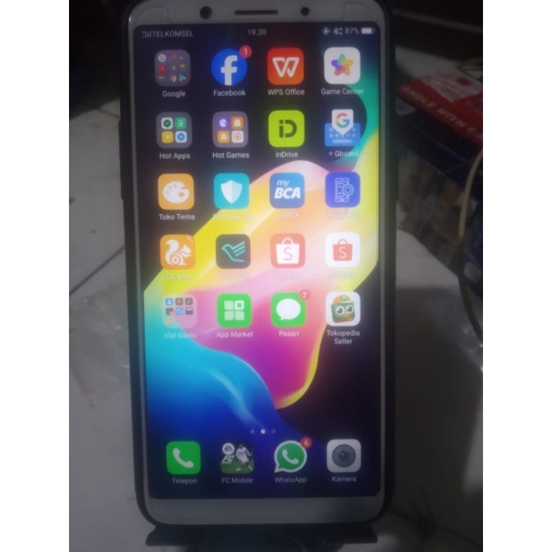 Oppo F5 4/32 second mulus normal baca deskripsi ya..