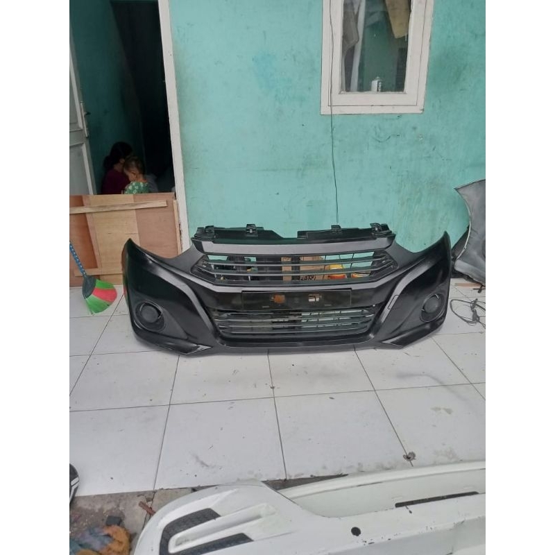 bemper depan ayla 1000cc tahun 2017