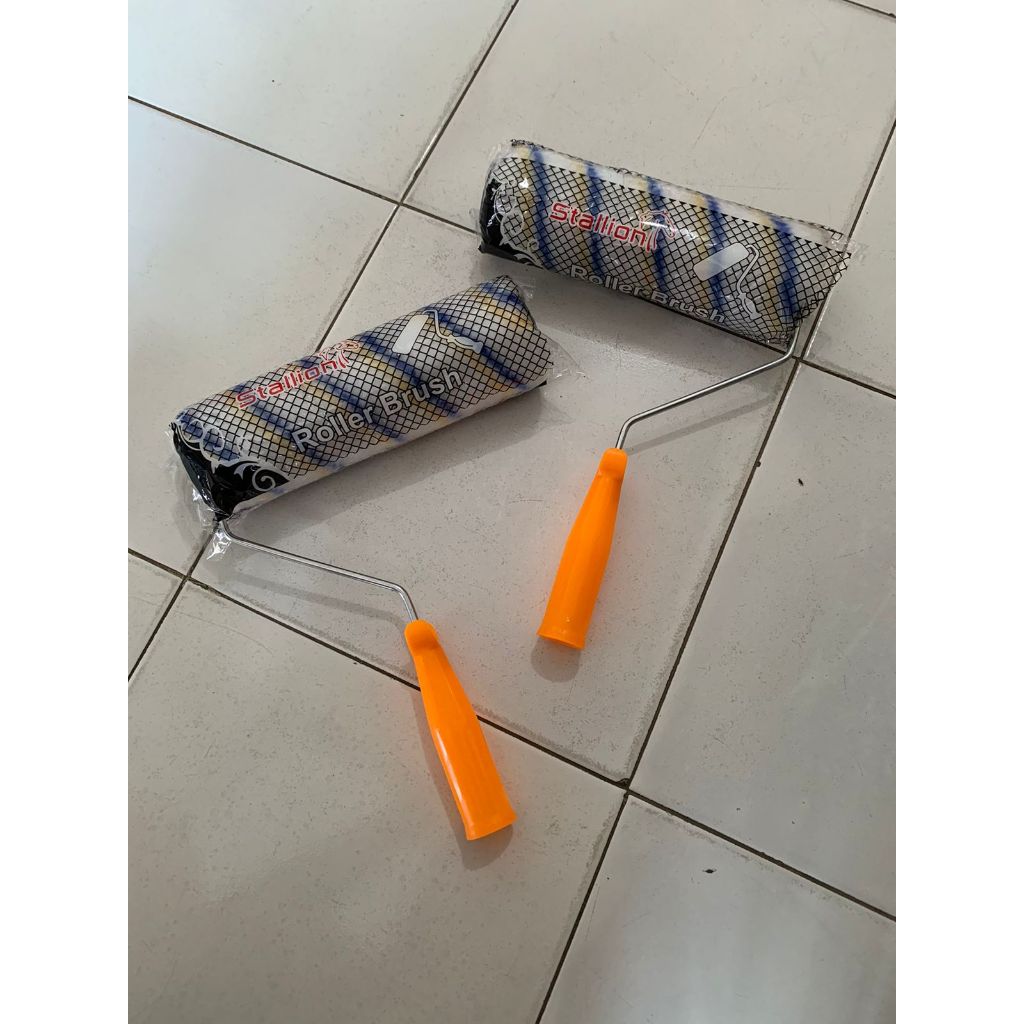 

KUAS ROLL BESAR STALLION