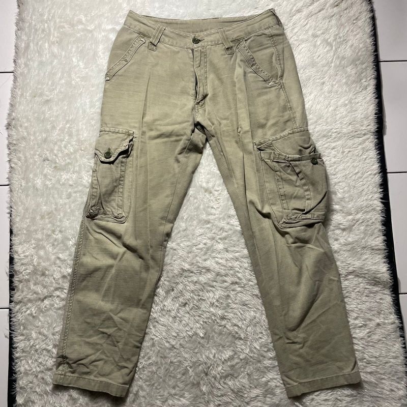 COUNTDOWN CELANA CARGO HIJAU