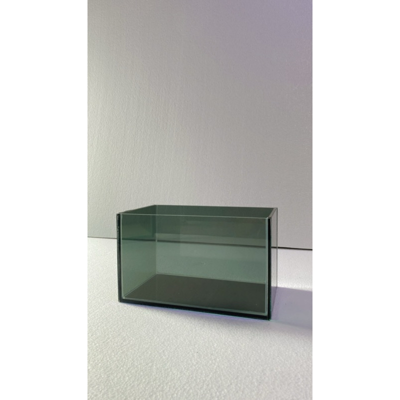 Aquarium Kaca Riben Depan Bening 5mm Ukur 25.15.15 (P.L.T)