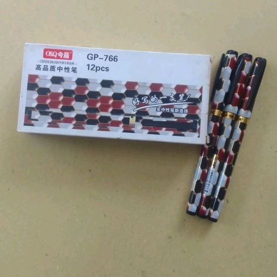 

PULPEN CAIR GP - 766 WARNA HITAM MERK O & Q