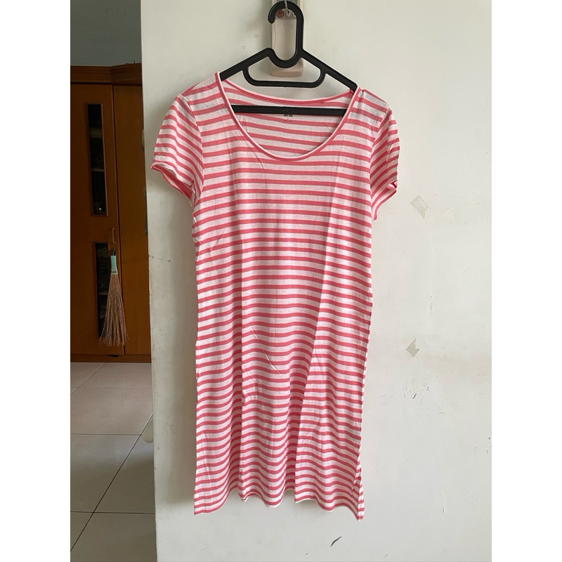 PRELOVED Rok Santai kaos uniqlo