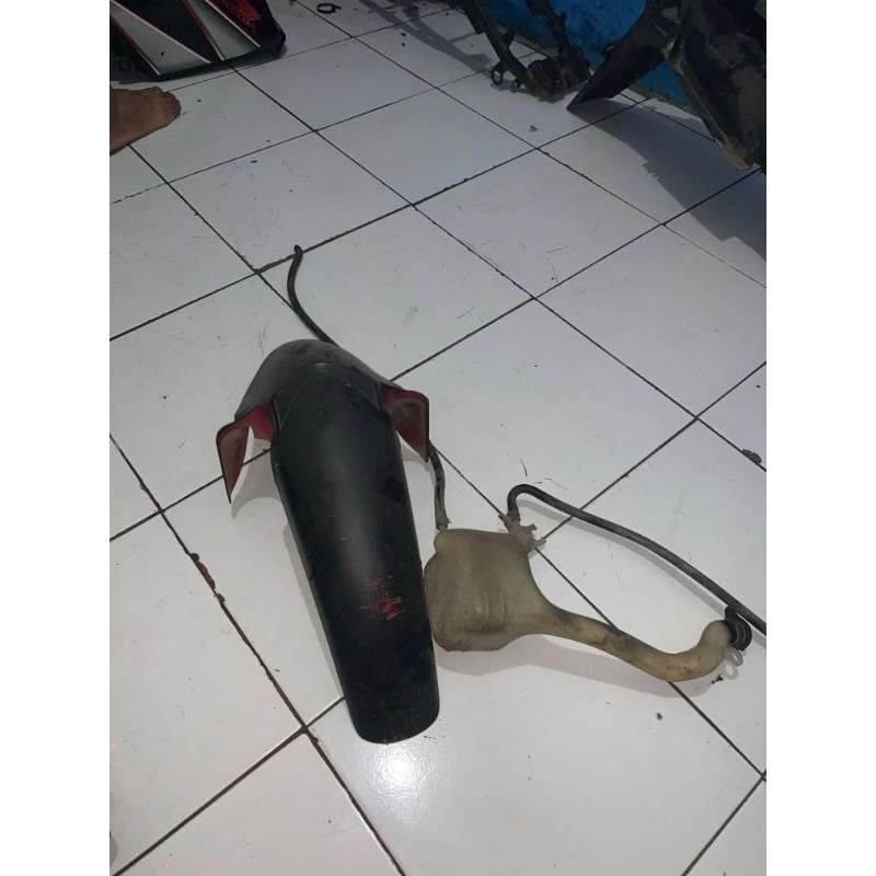 Karet tangki depan dan Tabung air radiator (reservoir) cbr old thailand kpp