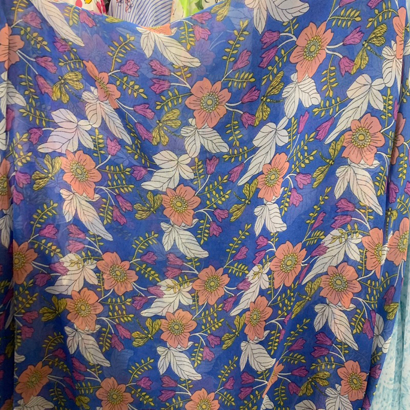 kain sifon sutra - kain sifon motif bunga - kain kebaya sifon fashion - kain ceruty motif bunga - ka