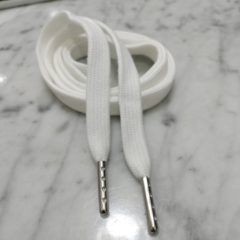 tali sepatu panjang 120cm lebar 10mm warna putih tulang