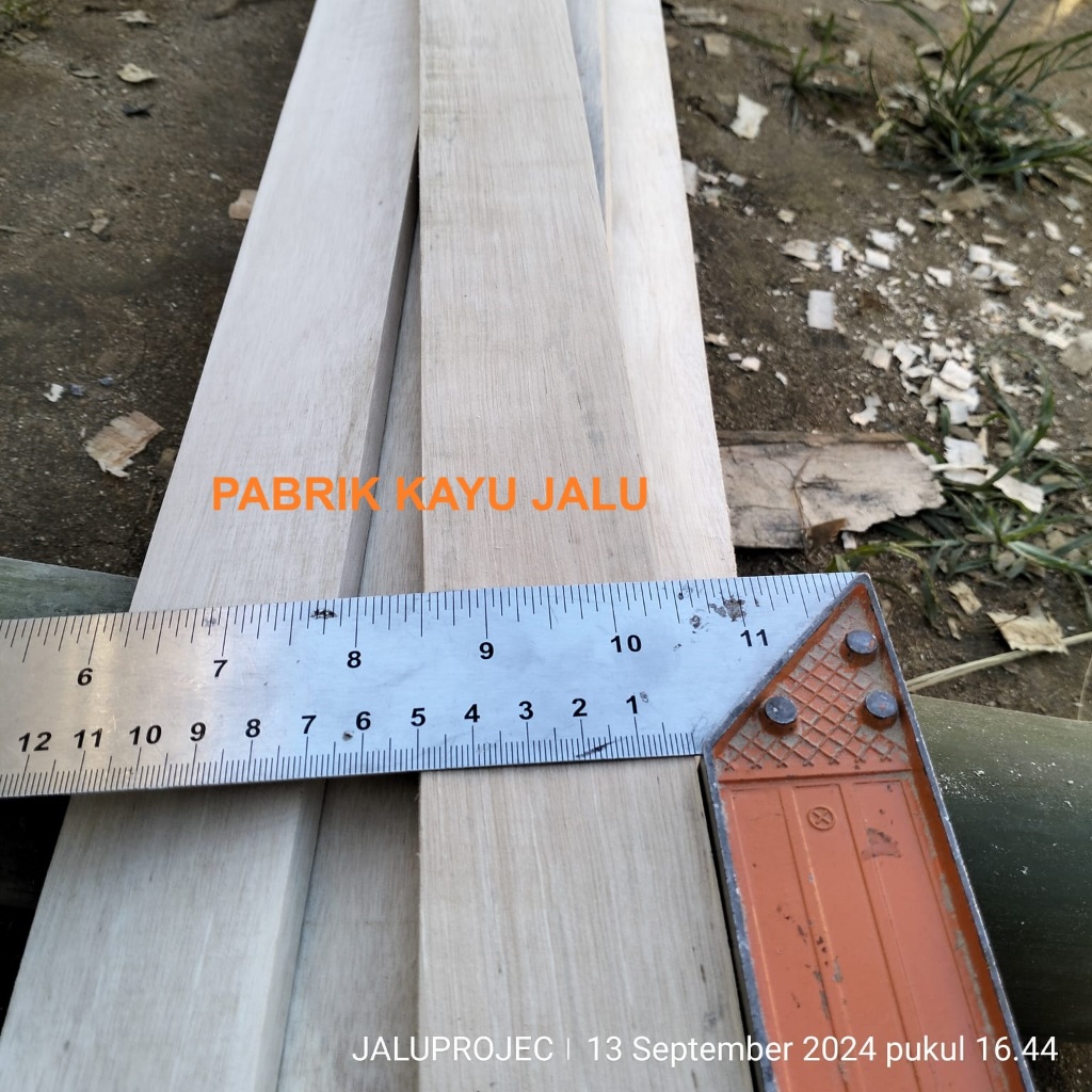 Lis kayu jati Belanda 1x5 panjang 40-200 cm termurah / kayu jati putih berkualitas
