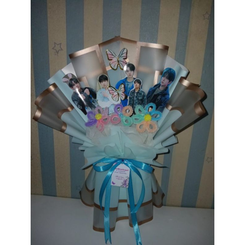 MB HAND BOUQUET BUKET FOTO KPOP ARTIS COWOK KOREA DRAKOR / BUKET FOTO ISI 5 FOTO HEESEUNG ENHYPEN / 