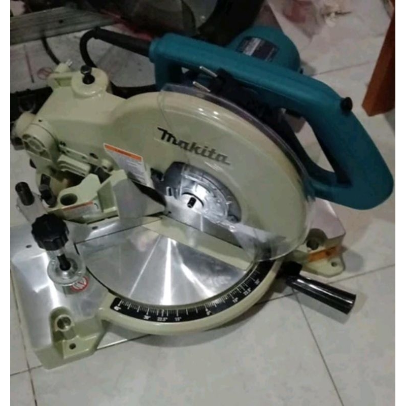 Mesin Pemotong Aluminium Makita LS1040 Mitre Saw