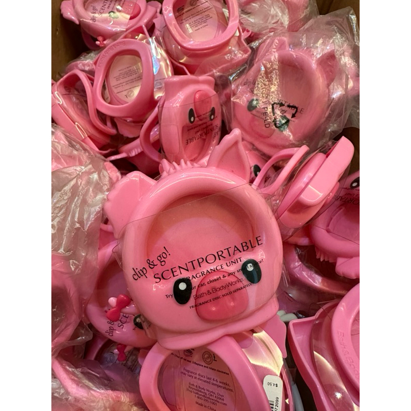 BATH BODY WORKS SCENTPORTABLE HOLDER CASE (BUKAN HOLDER HAND SANITIZER)