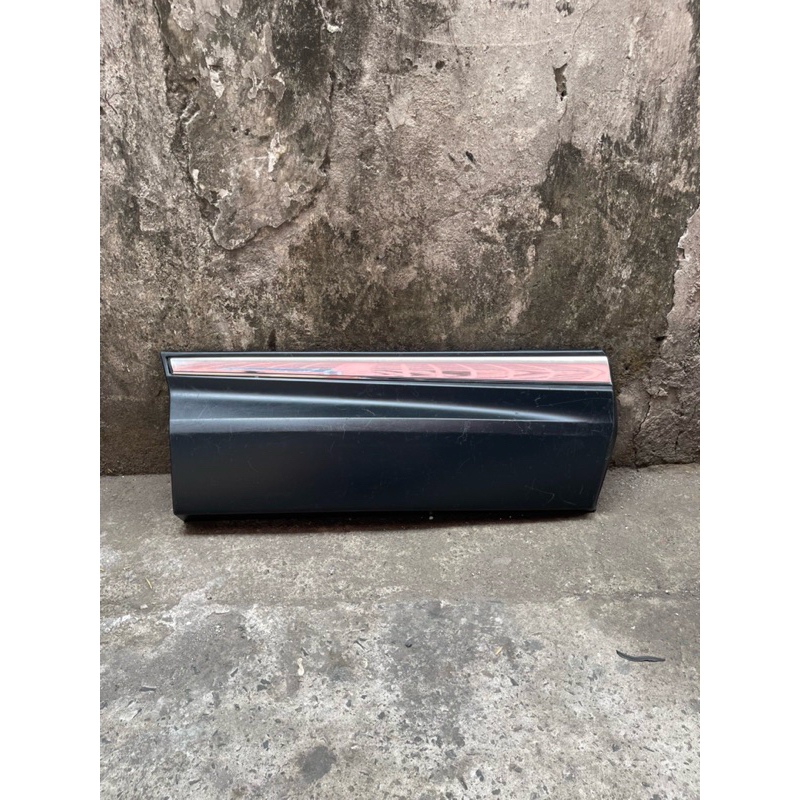 Moulding garnis pintu belakang kanan crv turbo 2017-2023 original