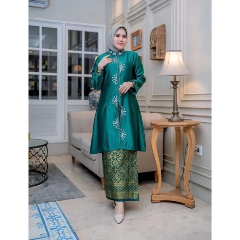 Setelan Kebaya Kurung Melayu Modern /Kebaya Kurung Pesta Melayu