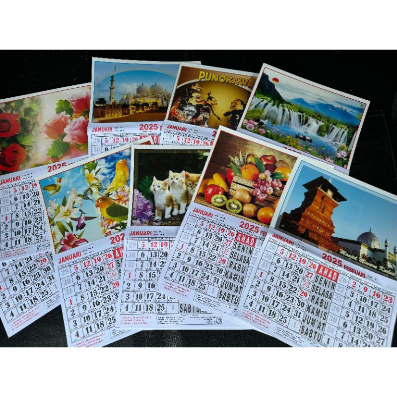 

Kalender 2025 : Kalender Wuku Kecil 2025 / Kalender Pasaran 2025 39x28cm