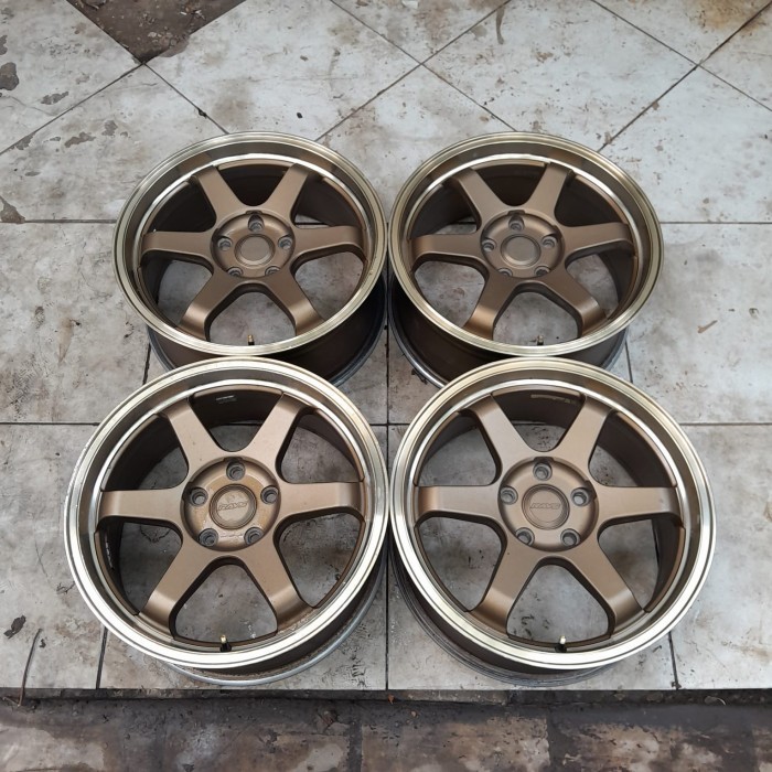 Pelek Velg Mobil Bekas TE37 R17 Innova Hrv Ertiga Brv Captiva X-pander